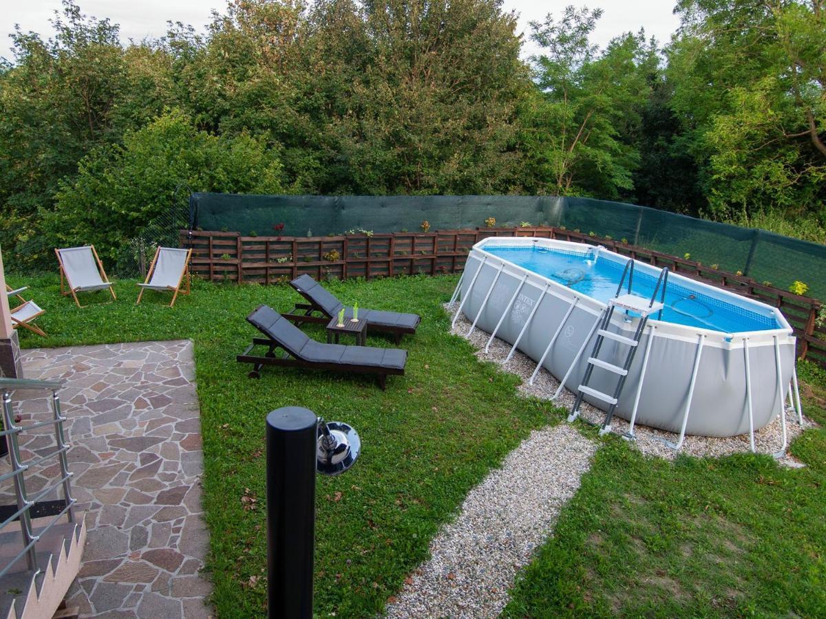 House Zarja - With Sauna And Hot Tub * Bizeljsko
