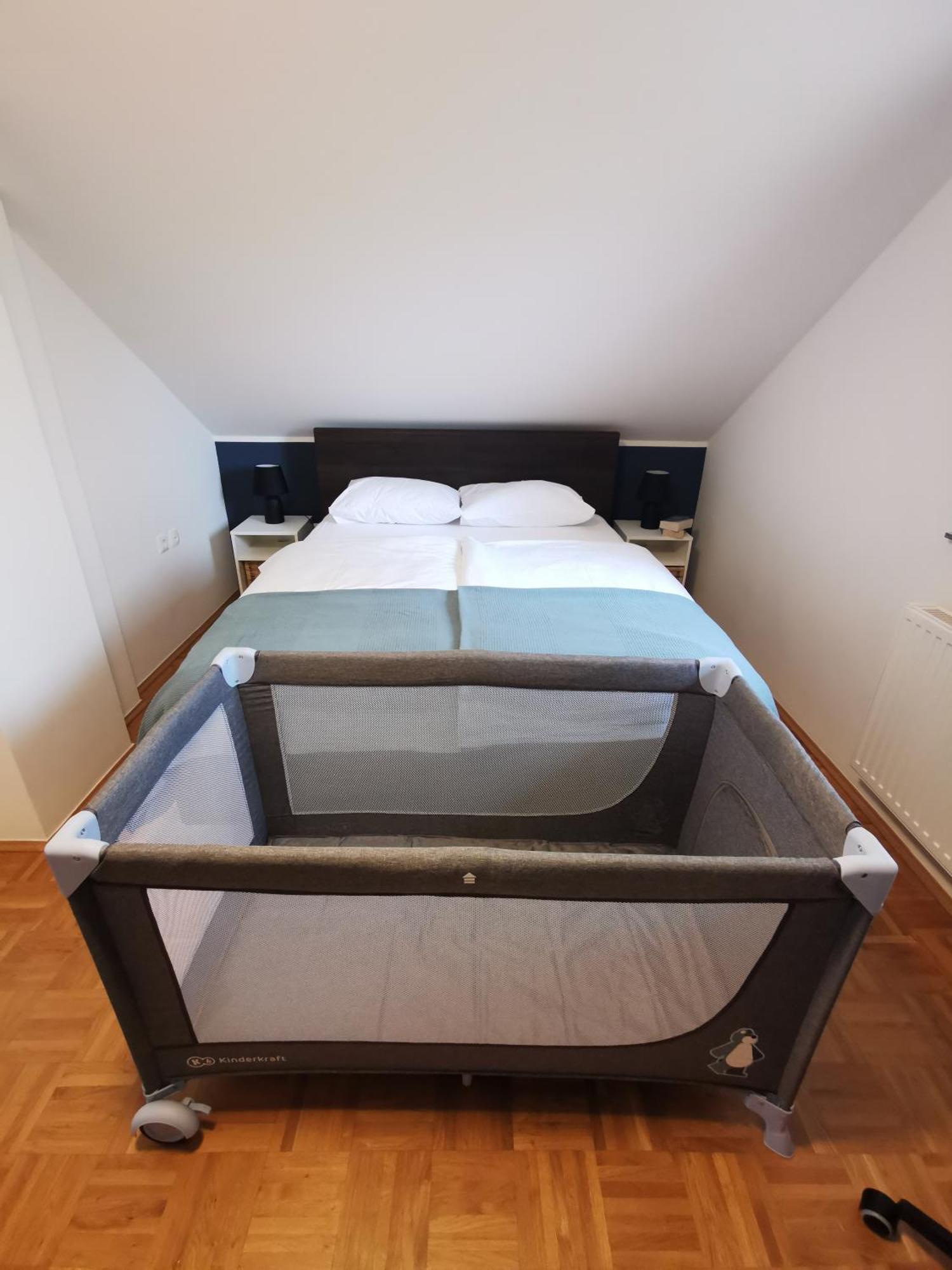 House Zarja - With Sauna And Hot Tub Ferienhaus Bizeljsko